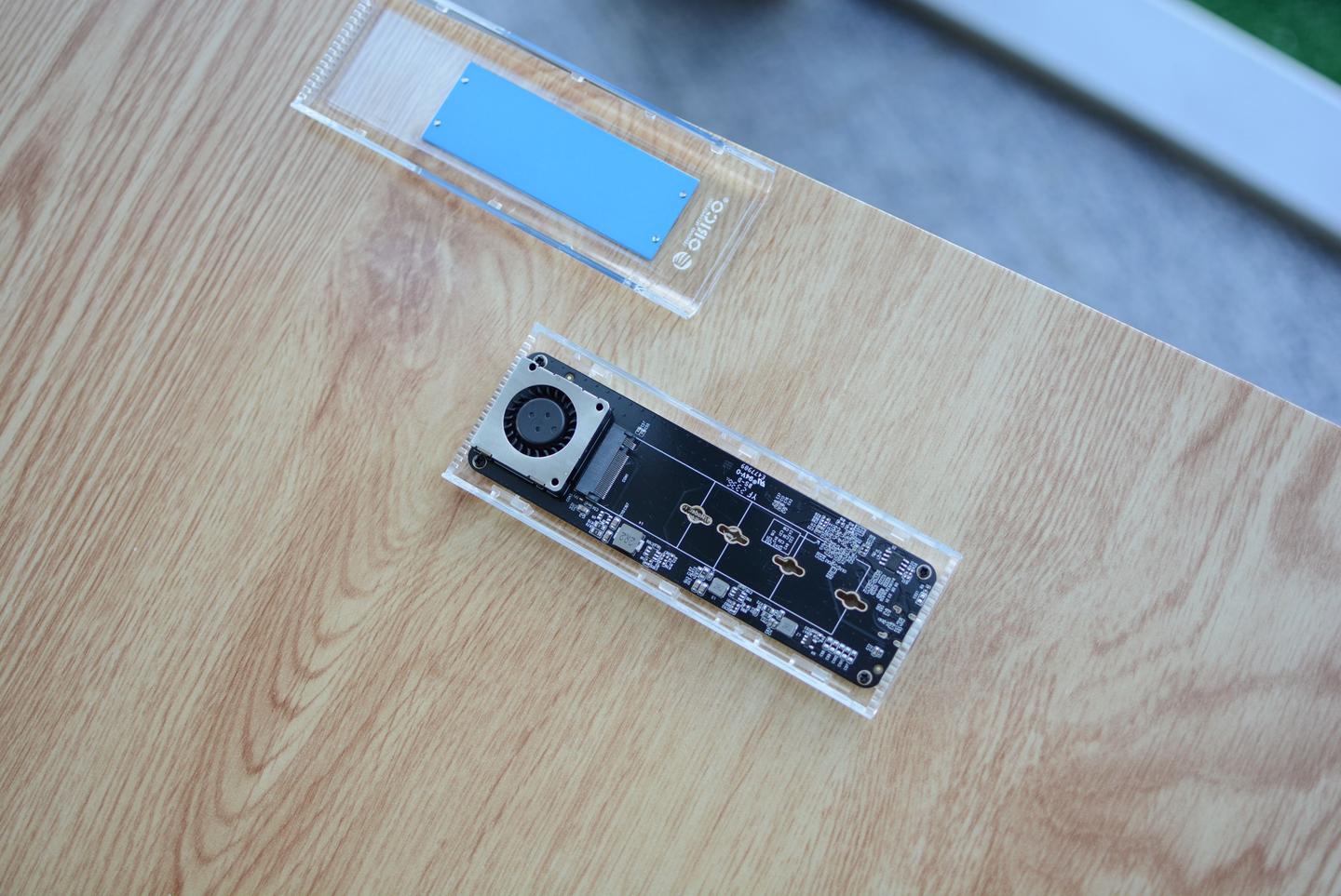 Which solid-state drive should the Macbook choose? Changjiang Storage chips: ORICO J20 hard drive + 40Gb hard drive enclosure